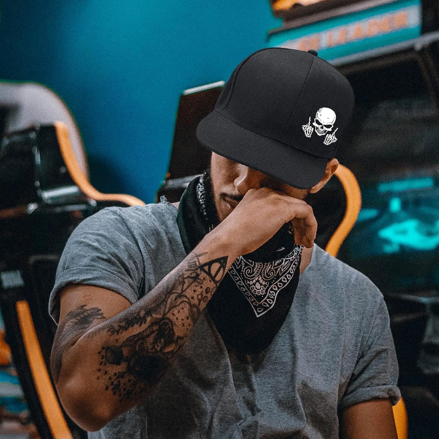 Crâne doigt moyen Snapback cha - Snapback Hat Flat avis et prix